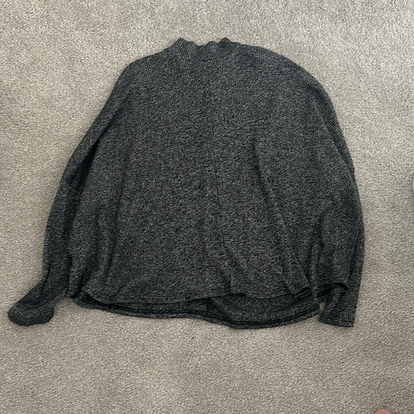 gray sweater shirt - Picture 1 of 1